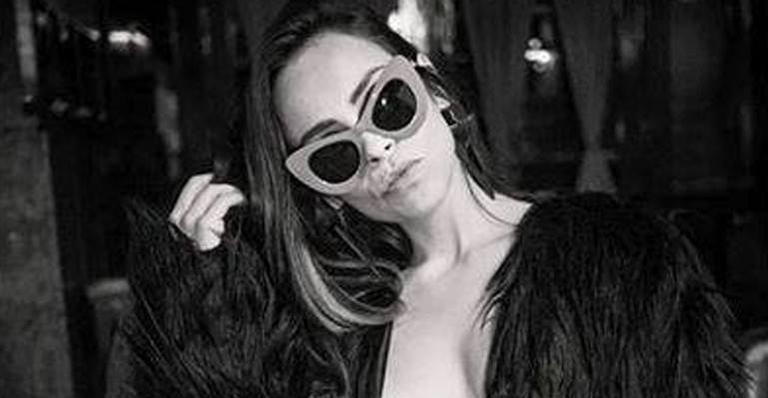 Gisele Frade comemora ter sido fotografada por uma mulher em ensaio sensual
