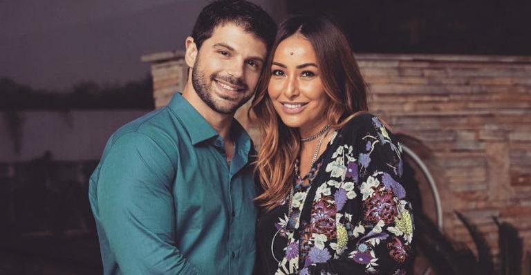 Sabrina Sato mostra obra em sua nova cobertura milionária