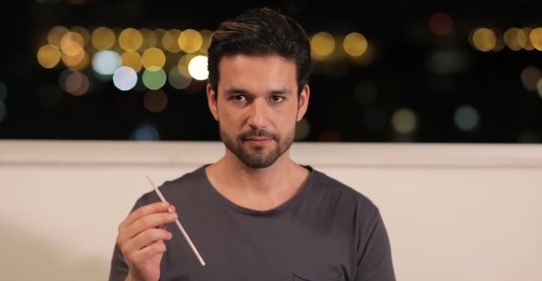 Sergio Marone se junta à causa ecológica de banir canudos plásticos