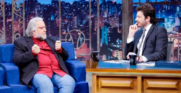 Leão Lobo faz revelação inusitada durante entrevista no ‘The Noite’