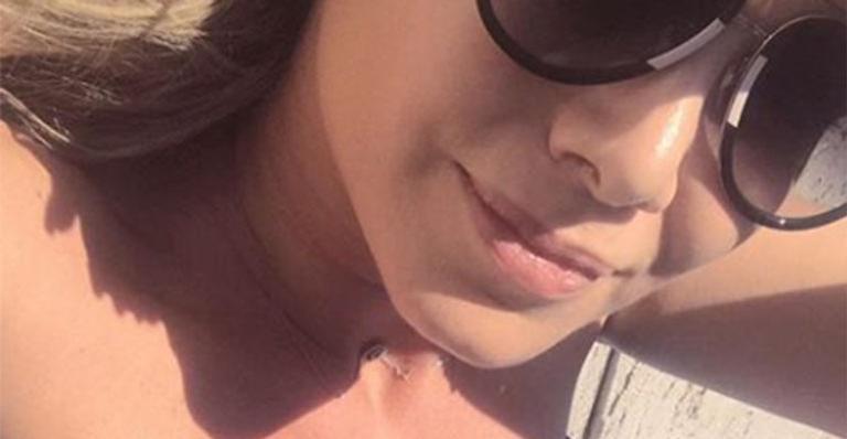 Poderosa, Eliana exibe barriguinha trincada após ser mãe e choca os seguidores