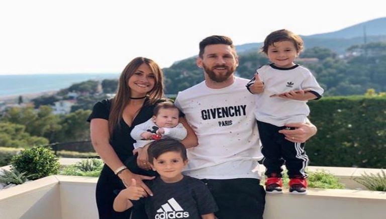 Filhos de Messi aparecem em vídeo íntimo cantando para o craque