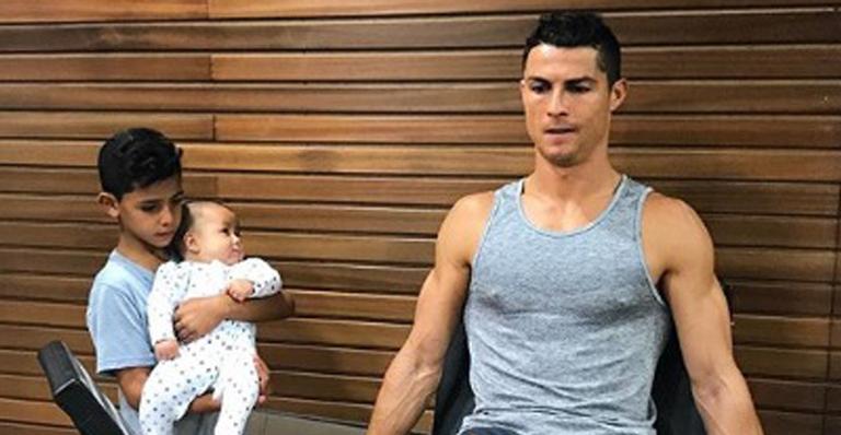 Cristiano Ronaldo e os filhos