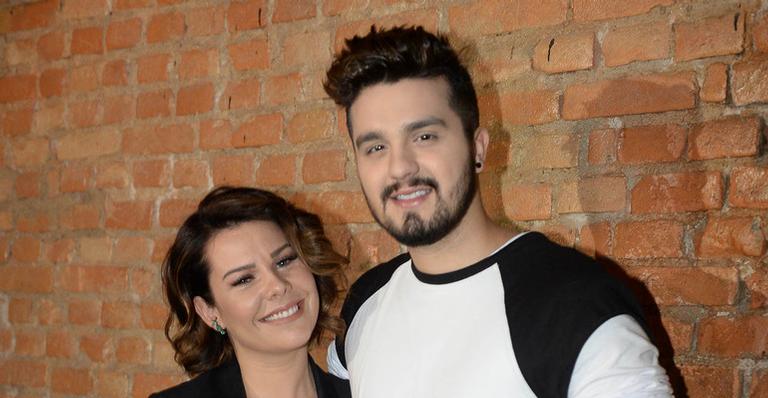 De lingerie, Fernanda Souza celebra parceria com Luan Santana