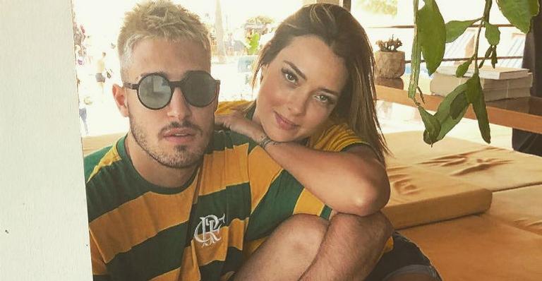 Carol Dantas mostra torcida ao lado do namorado: ”Vai, Brasil!”