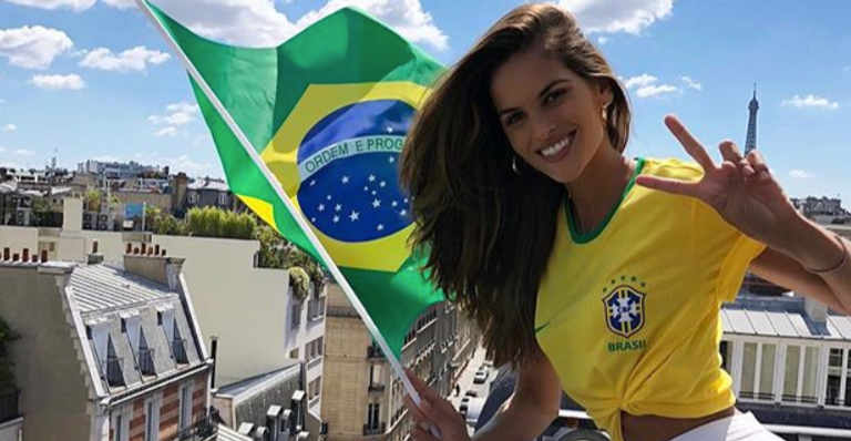 Looks sexy de Izabel Goulart chamam a atenção durante a Copa do Mundo
