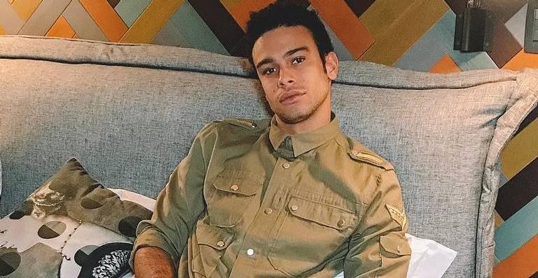 “É impossível dizer que não sofro com preconceito”, confessa Sérgio Malheiros