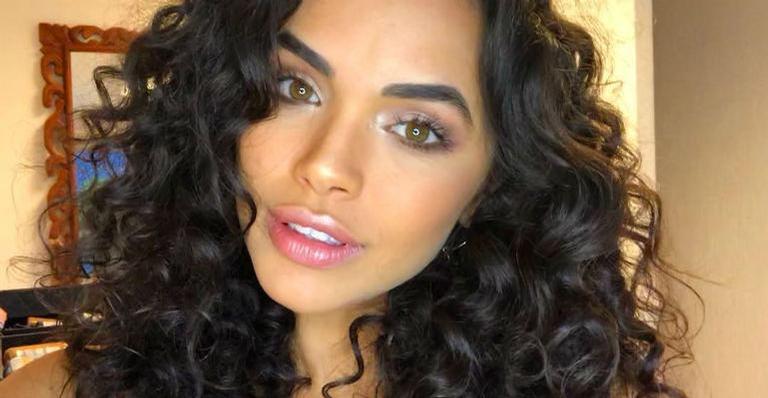 Giovana Cordeiro mostra estrias em foto de biquíni e dá lição de autoestima