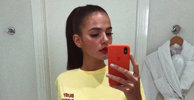 Marquezine aposta em look avaliado em R$ 25 mil para festa de Marina Ruy Barbosa