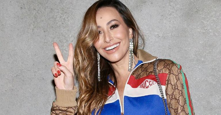 Sabrina Sato publica foto de barrigão e impressiona fãs: ”Trigêmeos?”