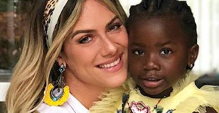 Giovanna Ewbank se pronuncia após polêmica racista envolvendo Júlio Cocielo: ”Repugnante e triste”