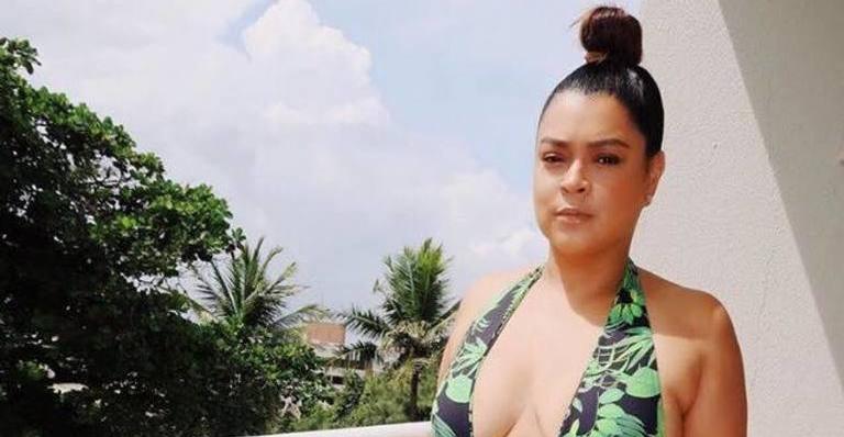 Gêmeas? Preta Gil encontra outra convidada de Marina usando o mesmo vestido