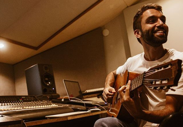 Silva apresenta ‘Brasileiro’ e prova porque é a nova voz da MPB