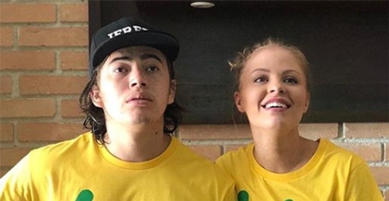 Em clima de romance, Whindersson Nunes e Luísa Sonza torcem pela Seleção