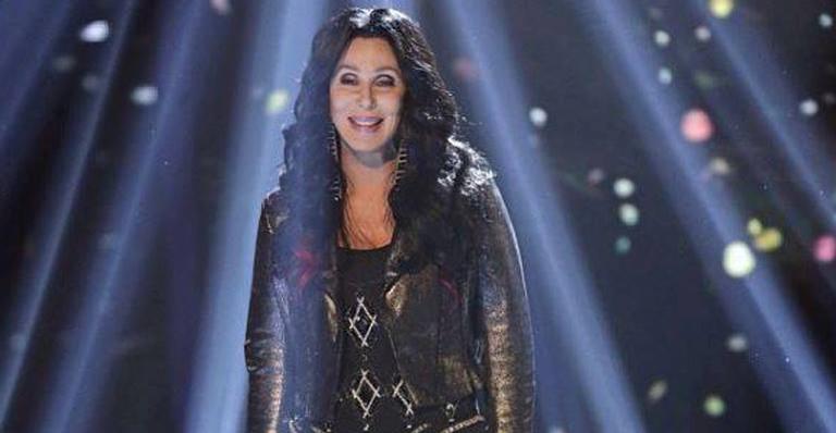 Aos 72 anos, Cher anuncia lançamento de novo álbum