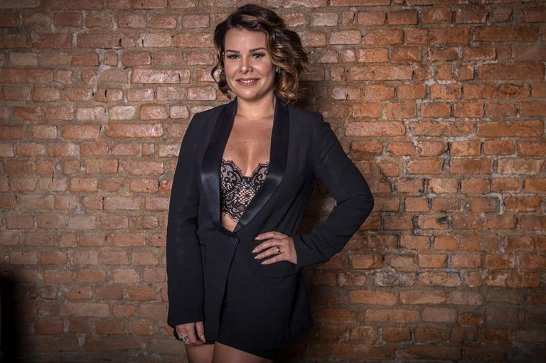Fernanda Souza fala sobre seu novo visual