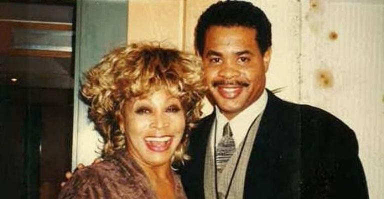 Filho de Tina Turner morre aos 59 anos com tiro na cabeça
