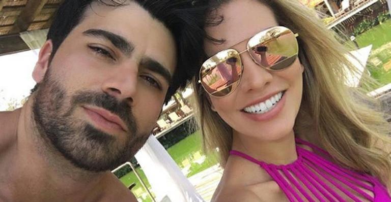 Ex-BBB Rodrigão emociona ao relembrar gestação difícil de Adriana Sant’Anna