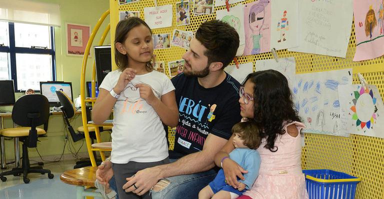DJ Alok doa R$ 100 mil para hospitais que combatem câncer infantil