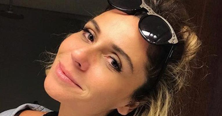 Aos 42 anos, Giovanna Antonelli exibe barriga sequinha em ensaio de moda