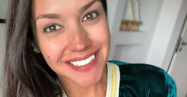 Thais Fersoza aposta em truque e posa de ‘topless’
