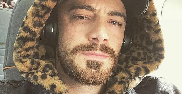 Felipe Titto esclarece polêmica sobre novo videoclipe de Nego do Borel