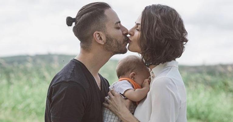 Monica Benini, mulher de Junior Lima, se declara para o filho, Otto, em foto fofa