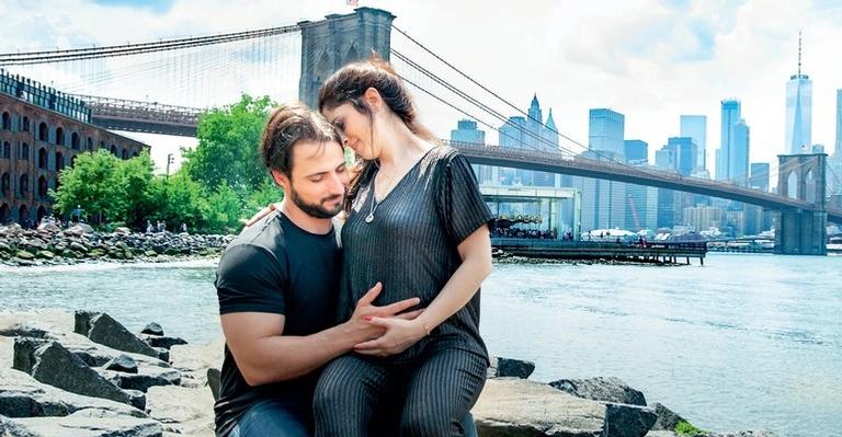 Grávida, Ana Saab e Lorenzo Martin falam sobre a vida em Nova York