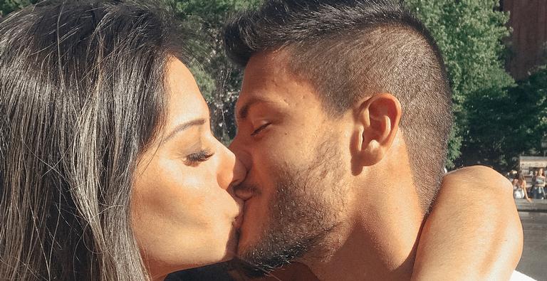 Mayra Cardi se declara na web para o maridão: ”Obrigada por insistir nesse sonho que era só seu”