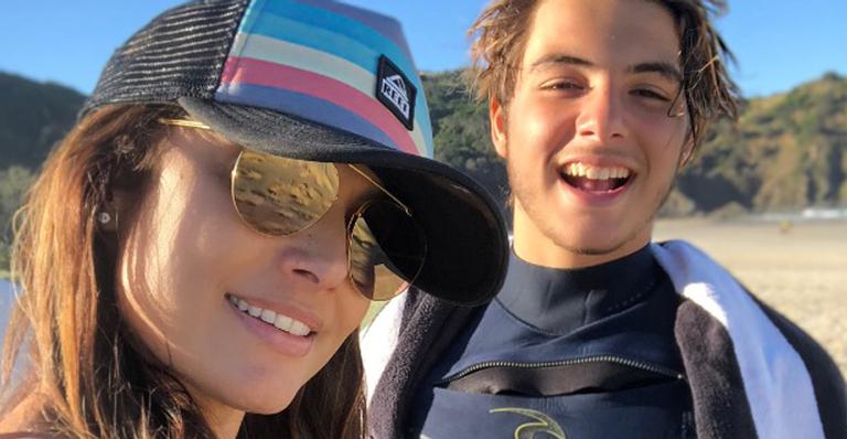 Patrícia Poeta curte férias internacionais com o filho, Felipe