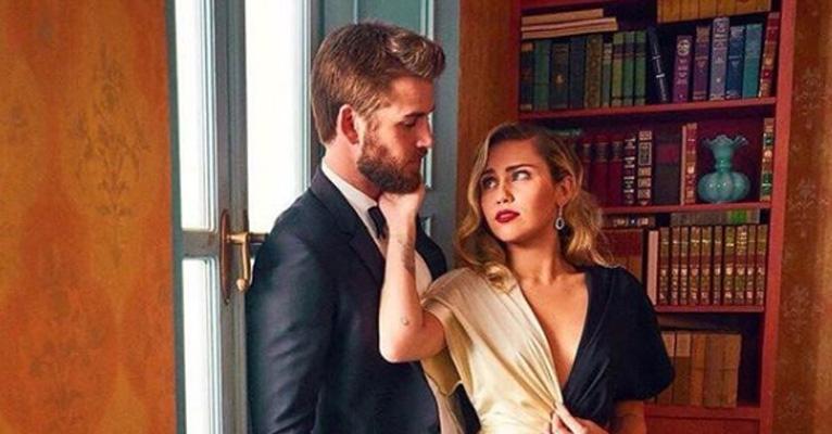 Miley Cyrus e Liam Hemsworth posam juntos e negam boatos de término