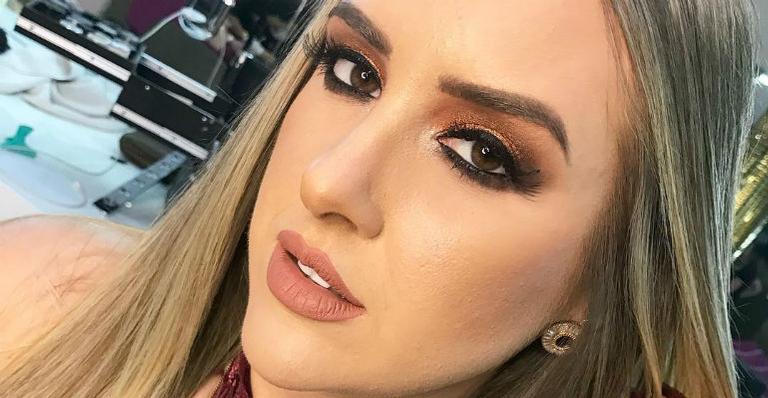 Após perder 12 quilos, Patrícia Leitte exibe corpão em foto de biquíni