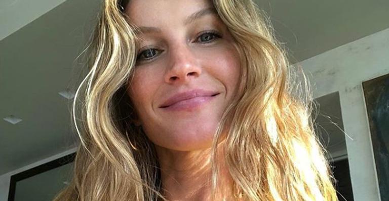 Gisele Bündchen ganha bolo de aniversário trocado e se diverte