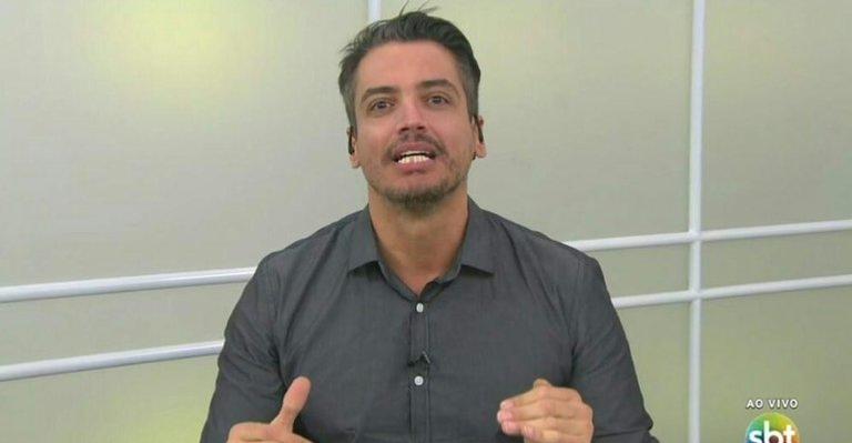Quase sem abrir os olhos, Léo Dias intriga seguidores com sua aparência