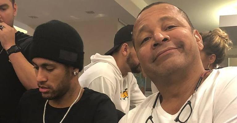 Pai de Neymar ofende jornalista que tentou entrevistá-lo: ”Fiz com a sua mãe”