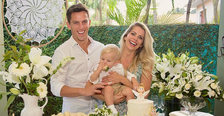 Espiadinha! Enrico tem quase 1 ano e Karina Bacchi mostra um pouco da decoração da festa