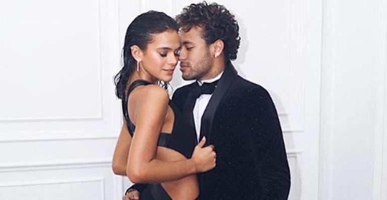 Neymar mostra o novo corte de cabelo de Bruna Marquezine
