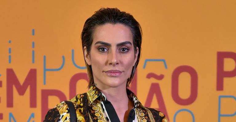 Em clique raríssimo, Cleo aparece novinha abraçada ao lado de seu pai, Fábio Júnior