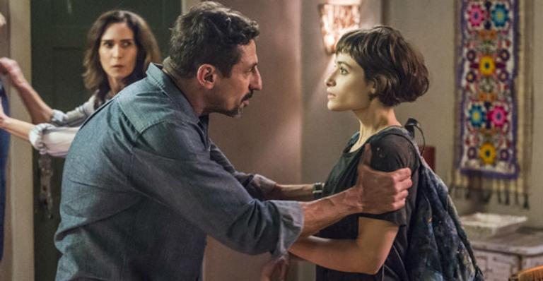 Segundo Sol: Após ser resgatada, Manuela decide voltar para a casa de seus sequestradores