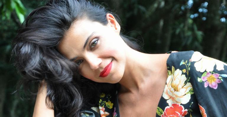 Letícia Persiles, no ar em ‘Orgulho de Paixão’, revela seu lado cantora