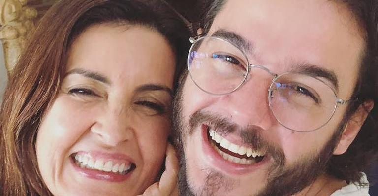 Fátima Bernardes exibe seus pais e os de Túlio Gadêlha: ”Nossos sogros”