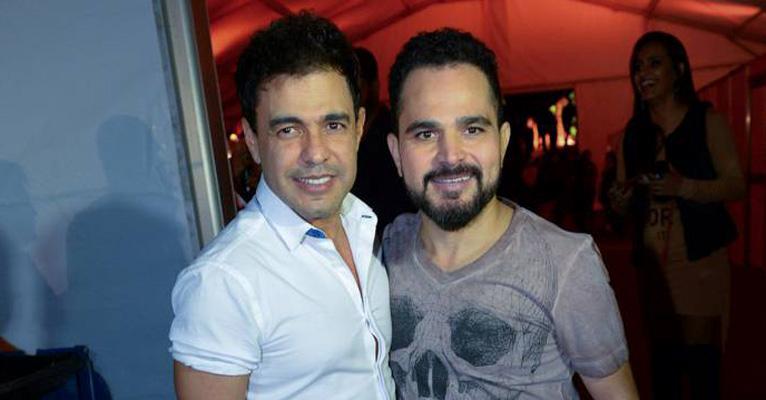Luciano Camargo choca os fãs ao aparecer sem barba pela primeira vez em anos