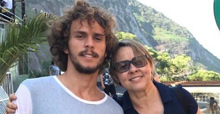 Filho de Pedro Bial e Giulia Gam entra em renomada universidade norte-americana: ”Orgulho”
