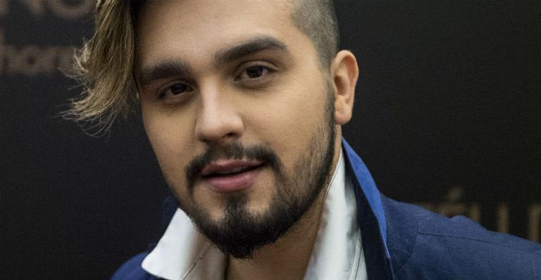 Irmã gata de Luan Santana, Bruna, chama atenção com sua beleza e cantor fala sobre ciúmes