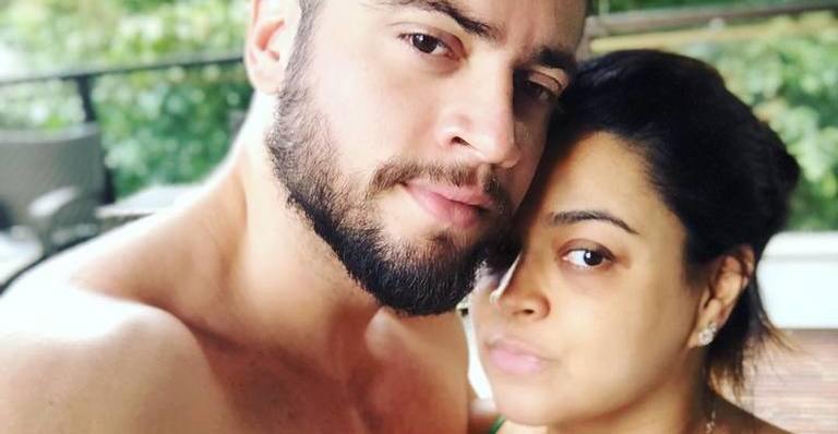 Preta Gil ousa em biquíni semitransparente ao lado de Rodrigo Godoy