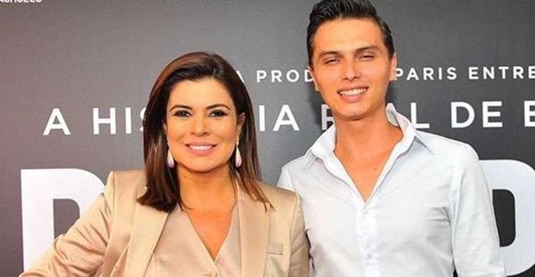 Mara Maravilha revela detalhes picantes sobre relacionamento com jovem de 29 anos