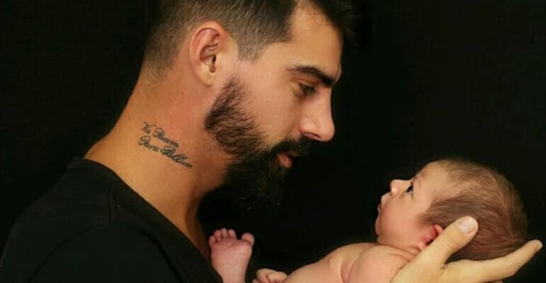 Ex de Viviane Araújo, Radamés revela ”imprevisto” em ensaio com o filho, Matheus