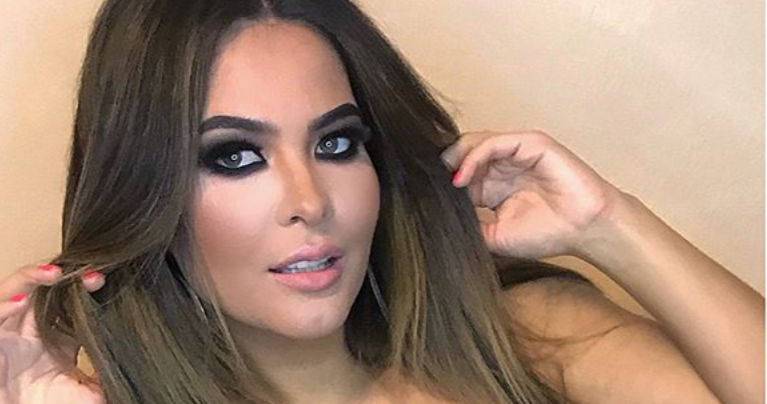 Geisy Arruda posa de vestidinho rosa em Orlando e relembra polêmica: ”Humilhados serão exaltados”