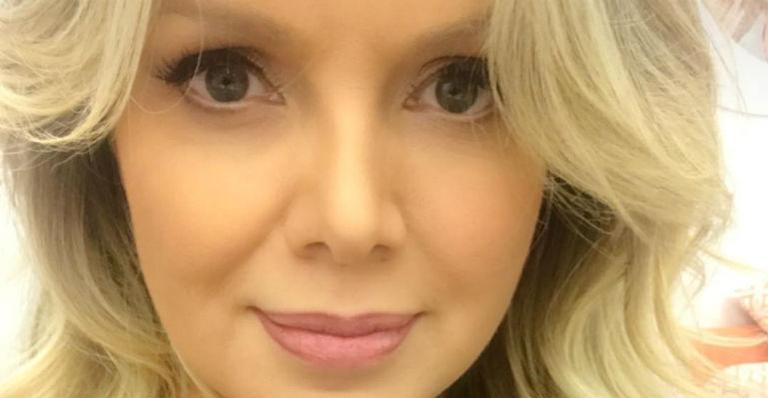 Eliana publica foto de Manuela e se declara: ”Melhor parte do meu dia”