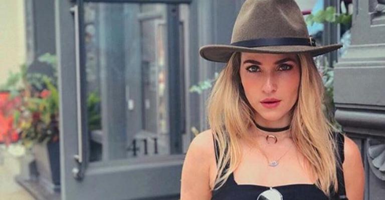 Monique Alfradique aparece de visual novo para viver personagem em série global